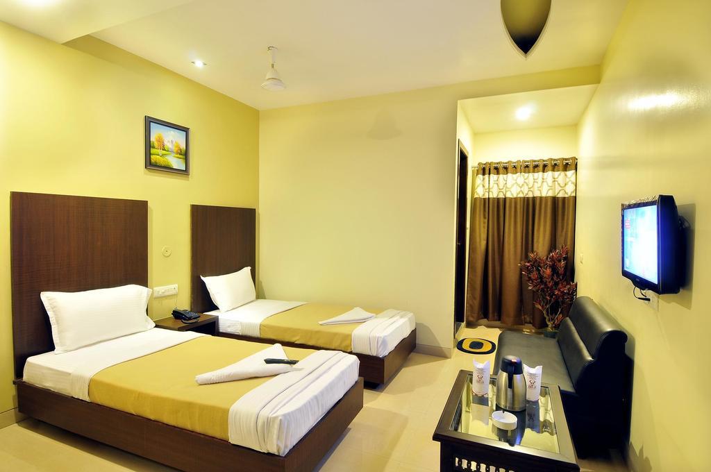 Hotel Simran Pride, Raipur Phòng bức ảnh